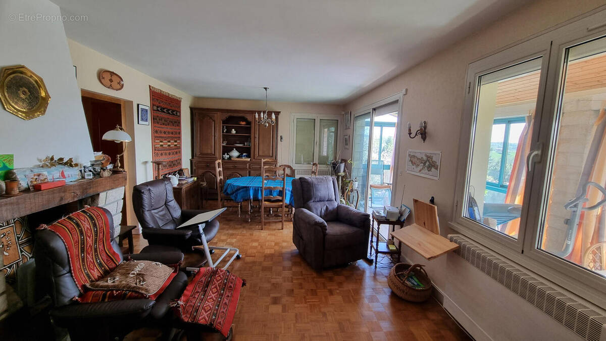 Maison 150 m² à Nontron  - photo 2