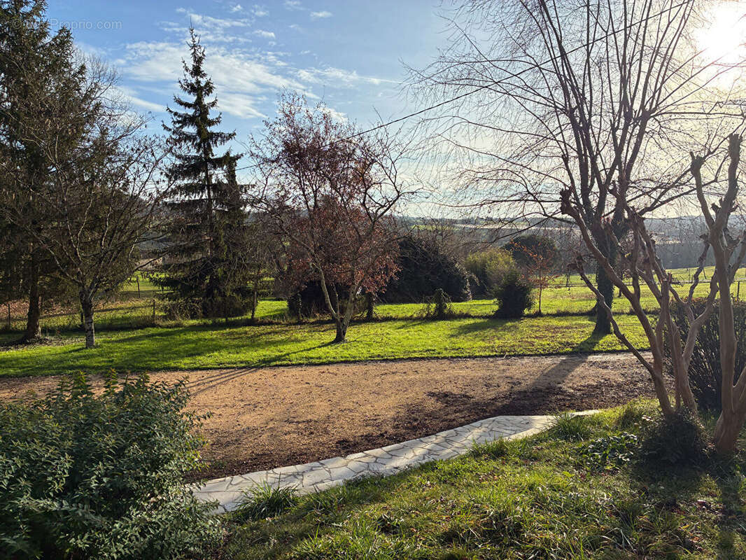 Maison en campagne entièrement rénovée . Vue dominante - photo 5
