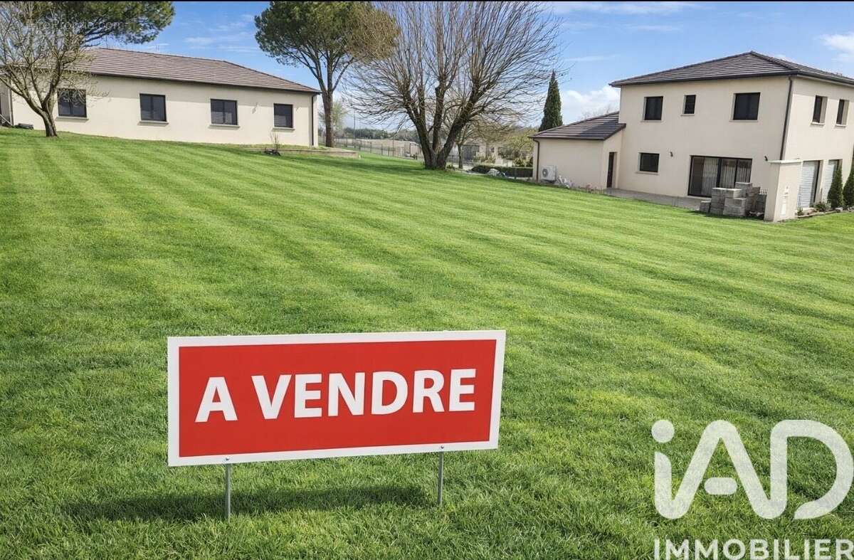 Photo 2 - Terrain à SAINT-BONNET-DE-MURE