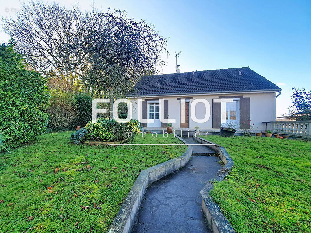 Maison à LA HAYE-DU-PUITS