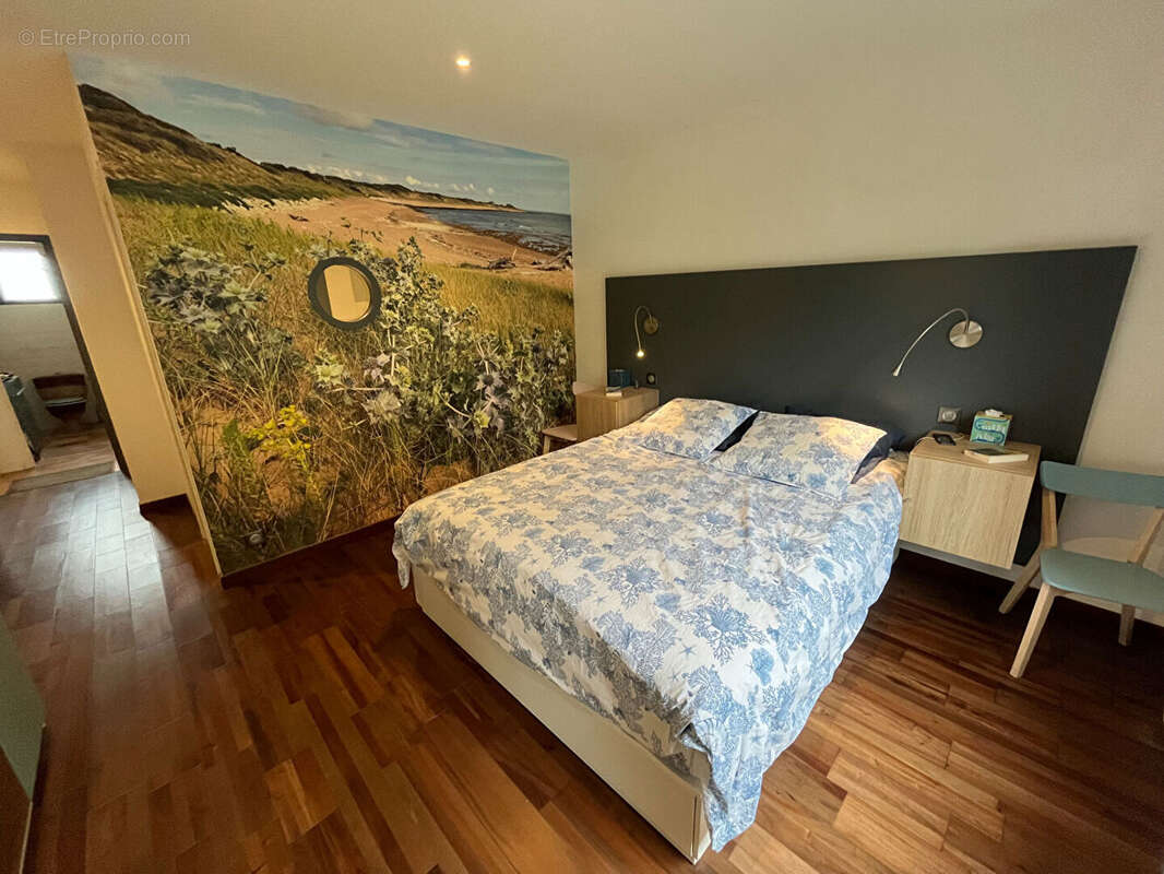 Propriété lumineuse au coeur de la campagne Oléronaise - 9 pièces 211.39 m2 - photo 8