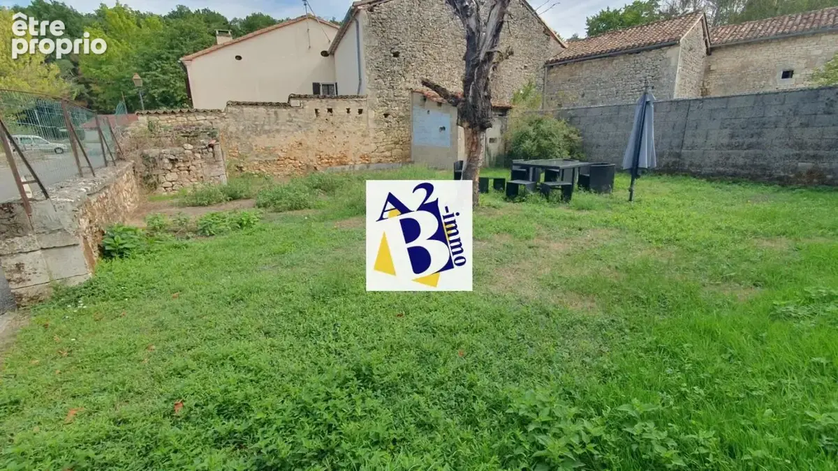 Située à 20 minutes d'Angoulême, maison de village - photo 18