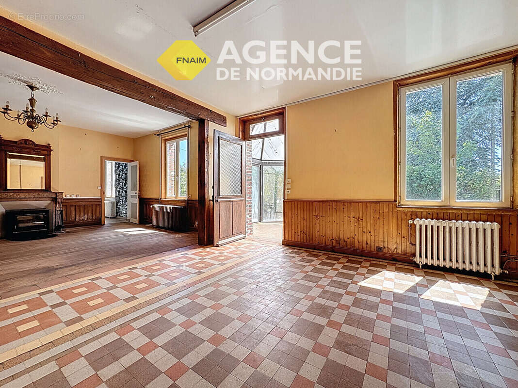 Maison à MONTREUIL-L&#039;ARGILLE