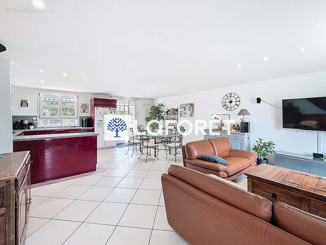 Maison à ROZAY-EN-BRIE