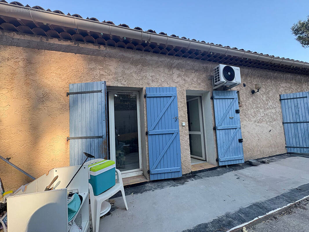 Appartement à LA BOUILLADISSE