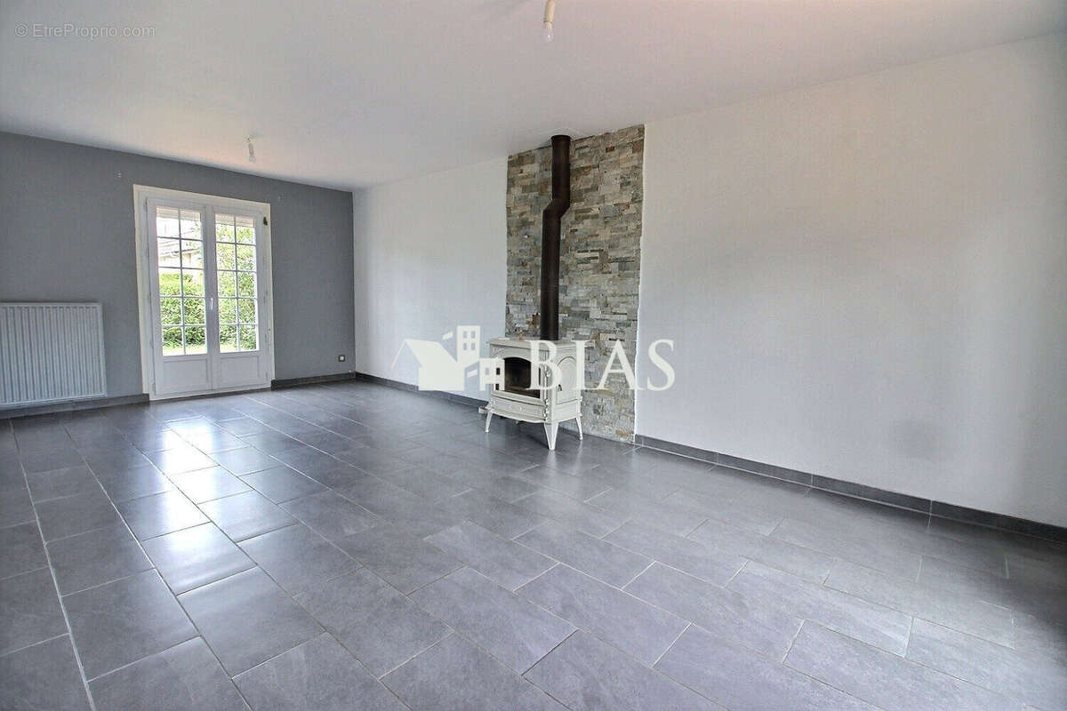 Maison à VOISCREVILLE