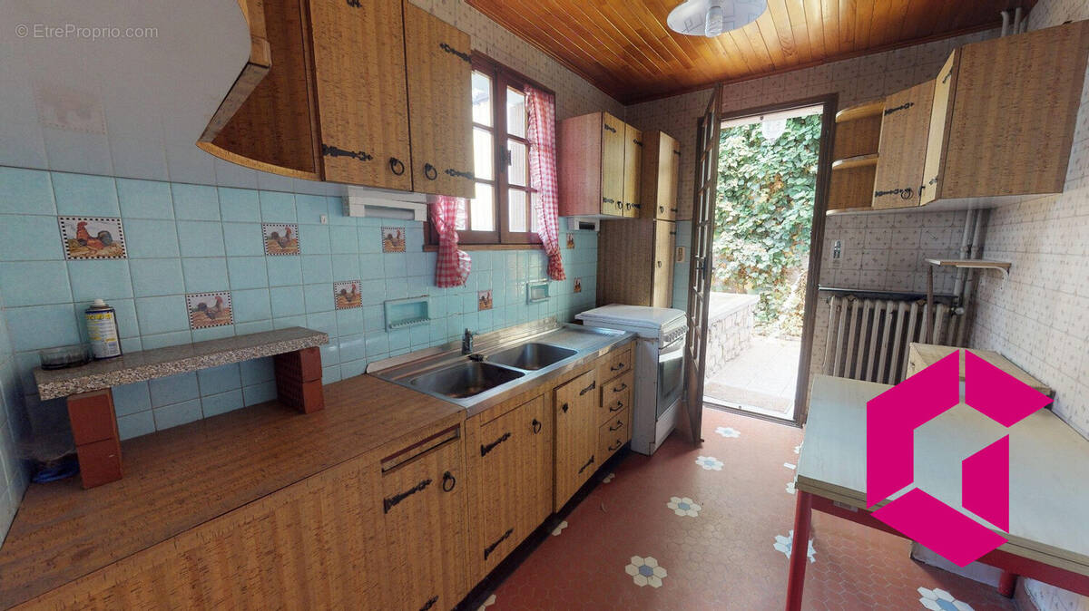 Maison à LE MONASTIER-SUR-GAZEILLE