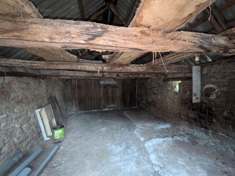 Plouay en campagne ensemble immobilier composé d' une maison de 45m² habitable, une grange de 33 m², un bâtiment en pierre de 91 - photo 14