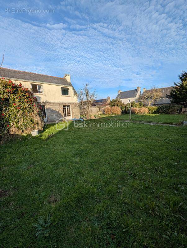 Maison à PLONEOUR-LANVERN