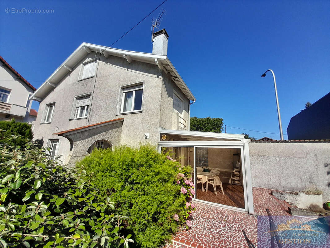 Maison à LOURDES