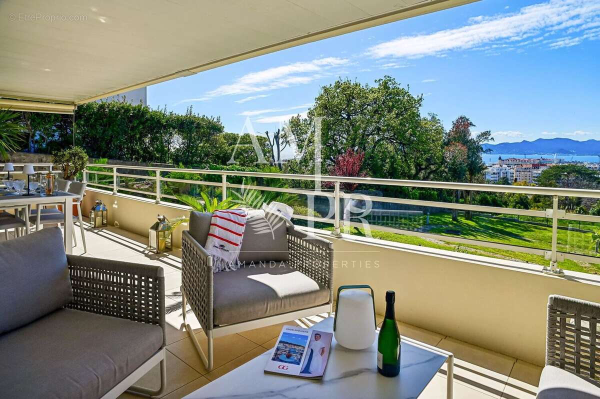 Cannes Basse Californie - Appartement 3 pièces - Vue mer - photo 3
