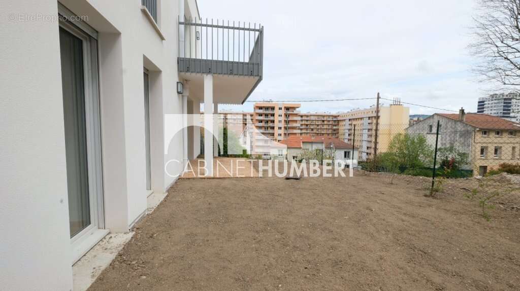 Appartement à SAINT-ETIENNE