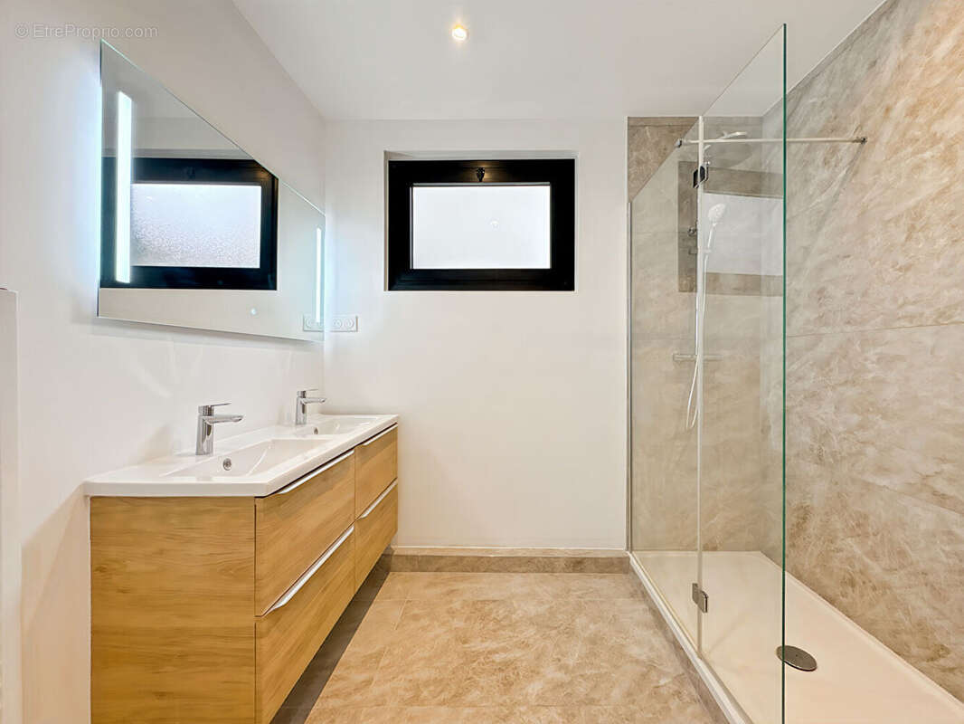 Appartement 4 pièces de 90m² - photo 9