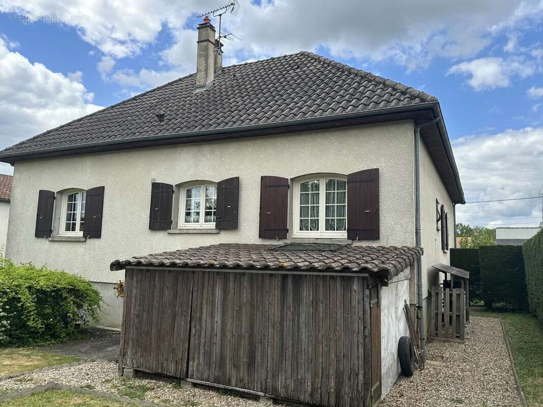 Maison à GENCAY