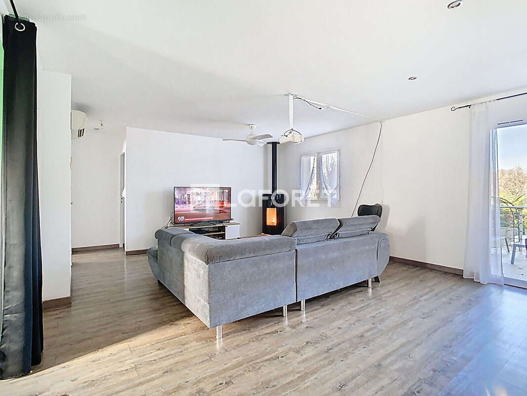 Maison à ESCATALENS