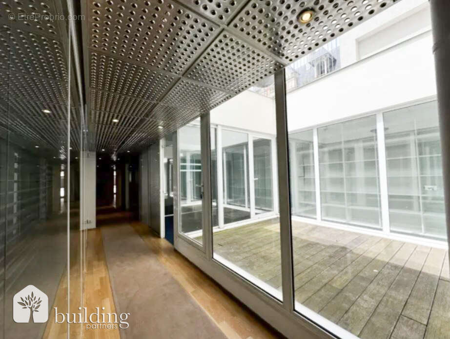 Commerce à PARIS-17E