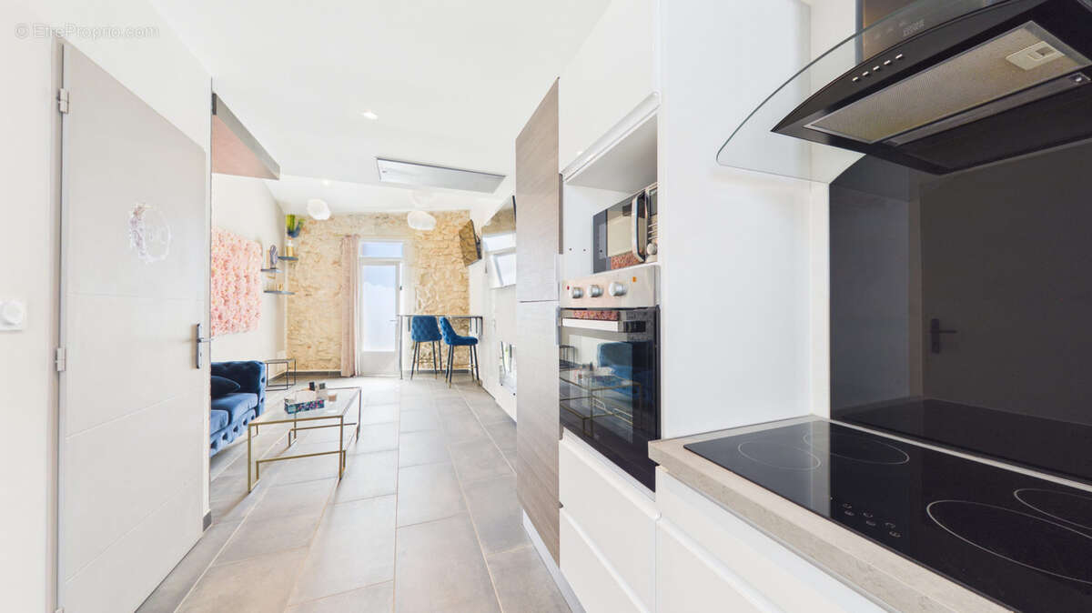 Appartement à POMEROLS