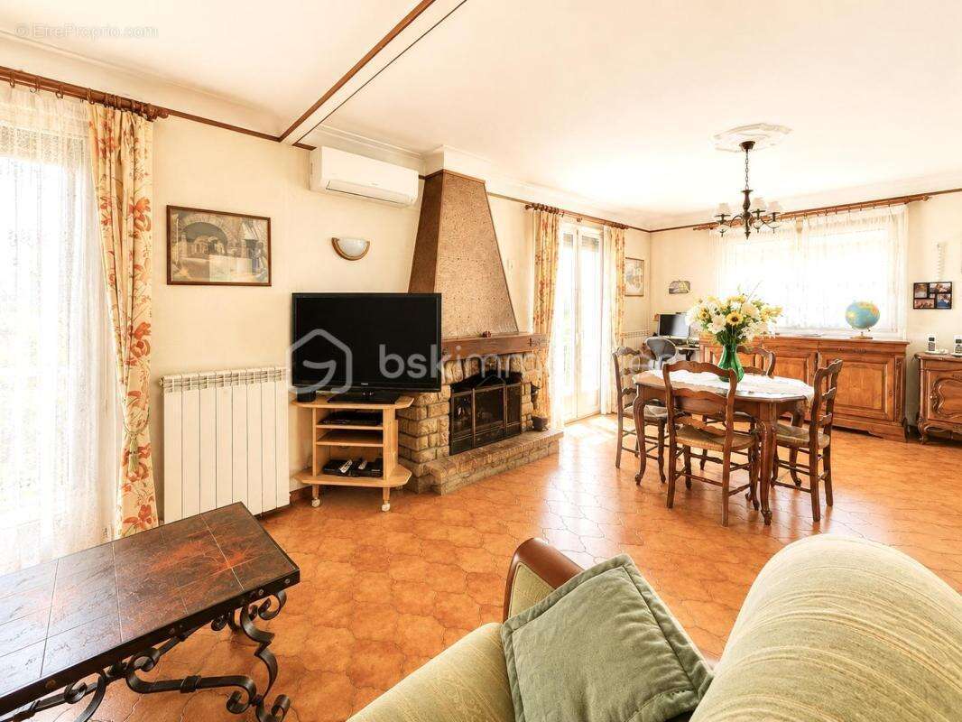 Maison 138 m² – vue mer & mont san peyre – secteur minelle – fort potentiel – garage 29 m² - photo 4