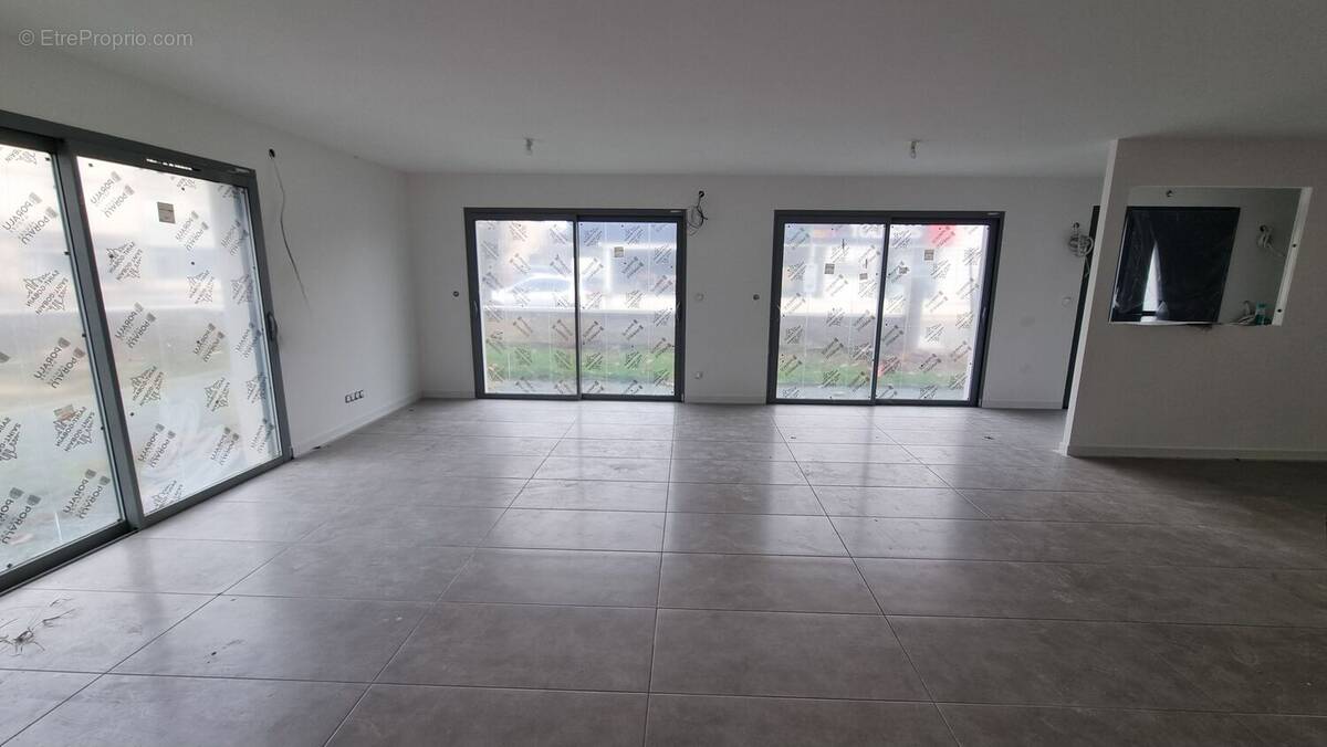 Photo 1 - Maison à ROANNE