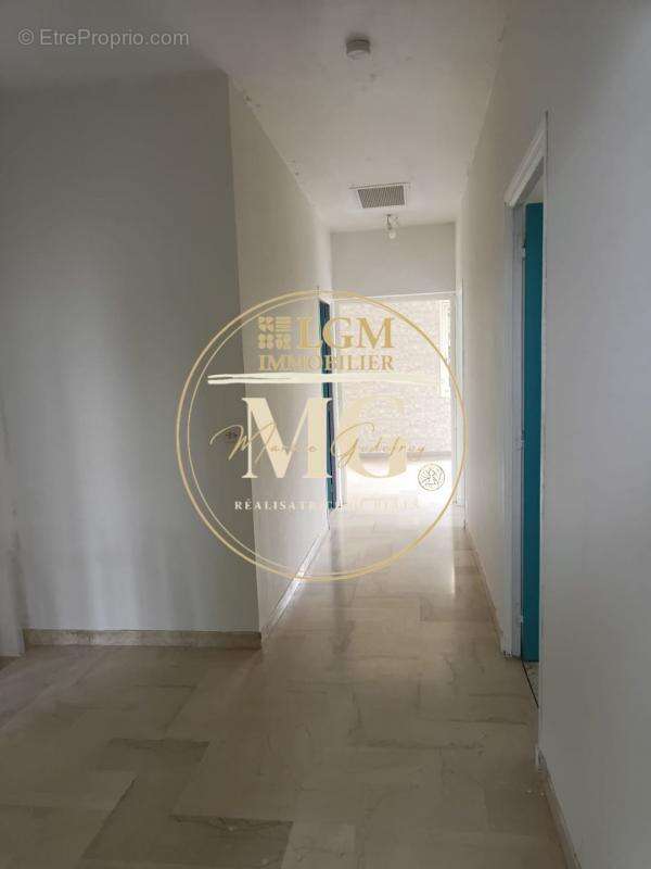 Appartement à MAUGUIO