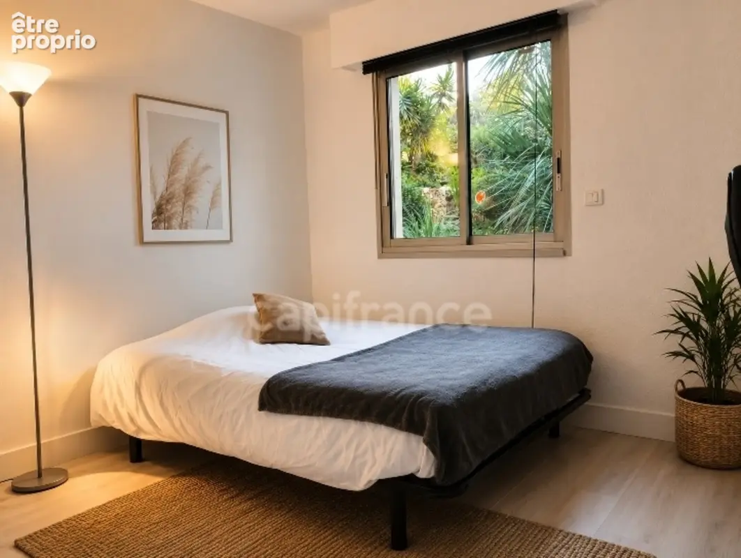 Saint-raphaël – valescure  t3 en rez-de-jardin avec garage et cave - photo 5