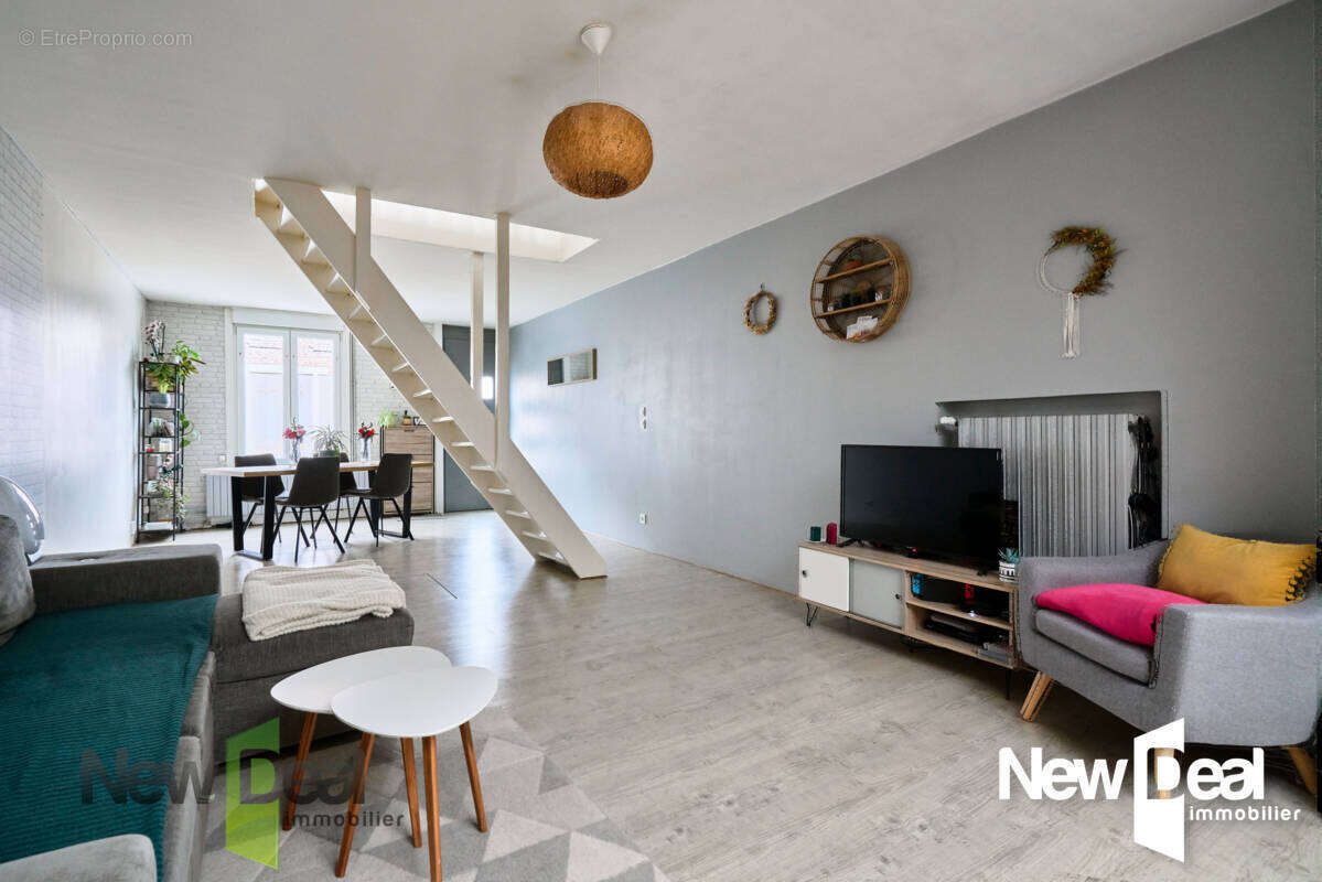 Maison à SAINT-AMAND-LES-EAUX