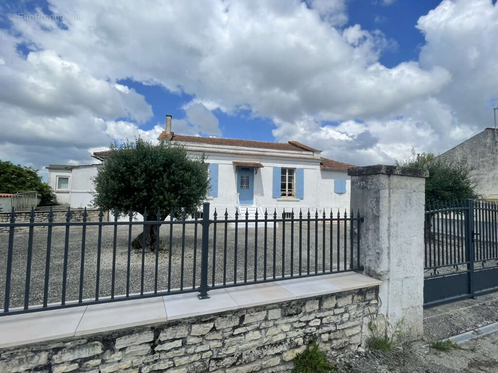 Maison à MURON
