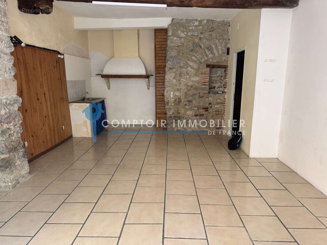Maison de village avec local commercial et appartements à VILLEFRANCHE DE CONFLENT - photo 5