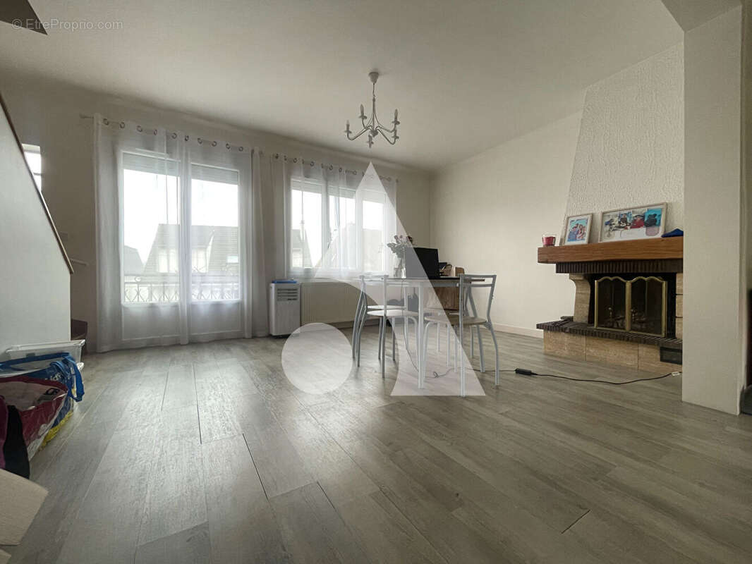 Maison à SUCY-EN-BRIE