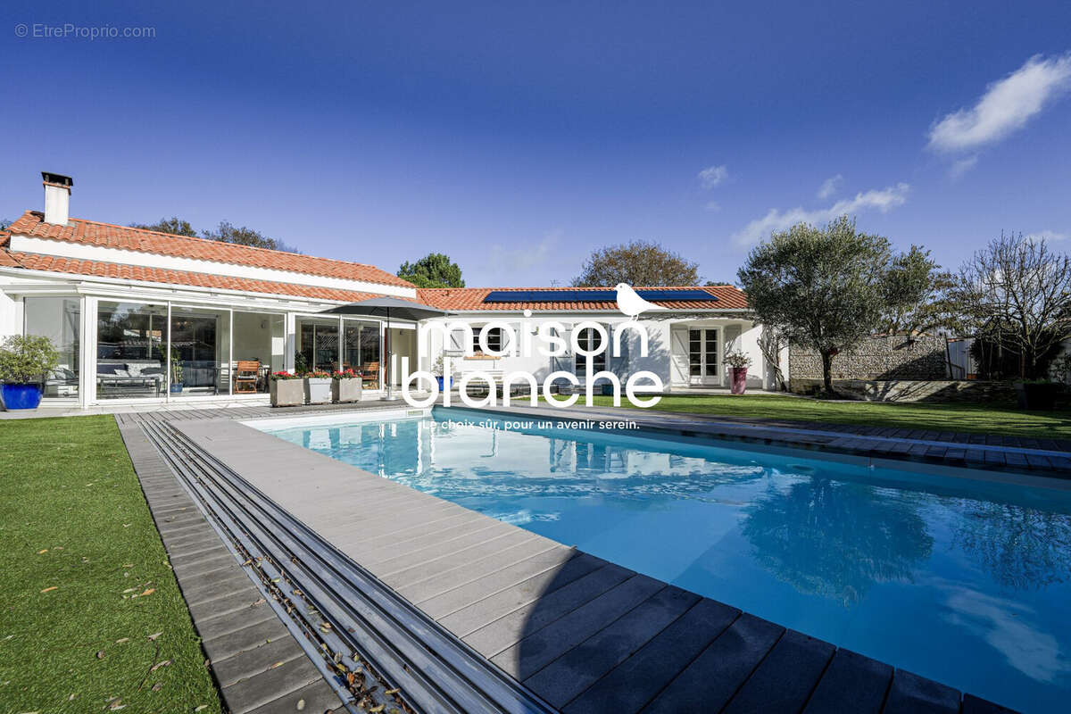 Maison à SAINT-VINCENT-SUR-JARD