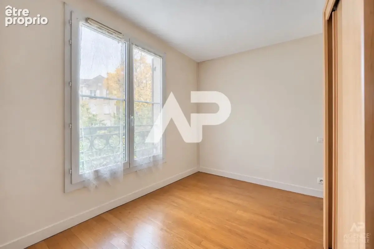 Appartement Rueil Malmaison 4 pièce(s) 88.77 m2 - photo 5