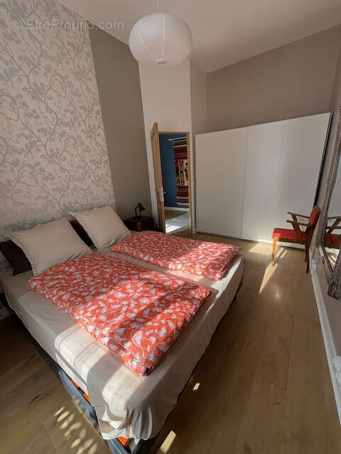 Appartement atypique avec jardin de 200 m2 - photo 7