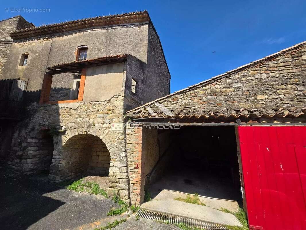 Maison à VEZENOBRES