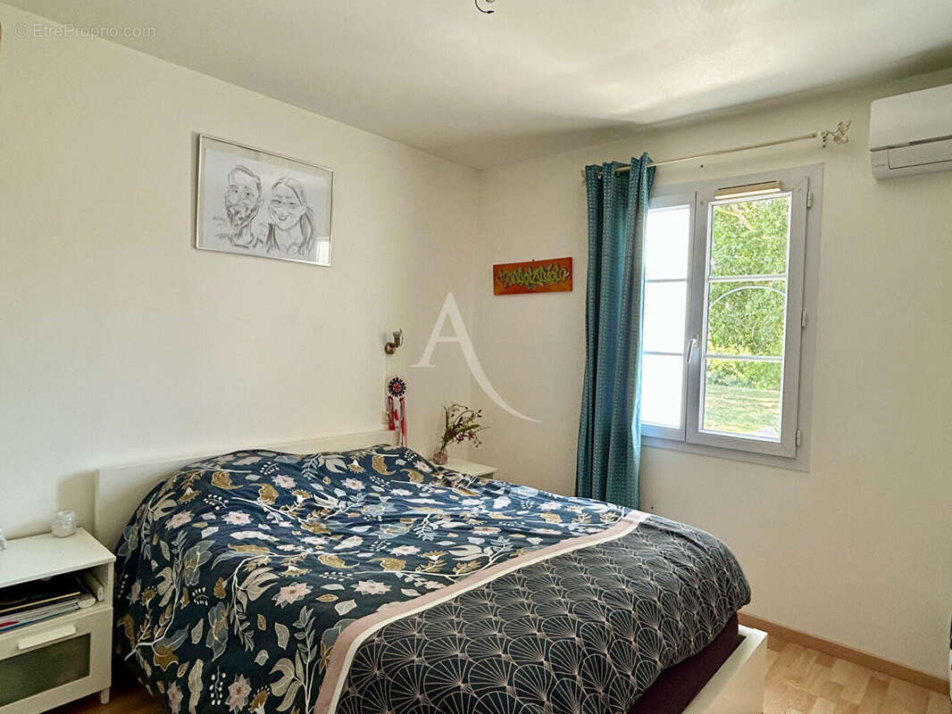 Maison à L'ILE-D'ELLE