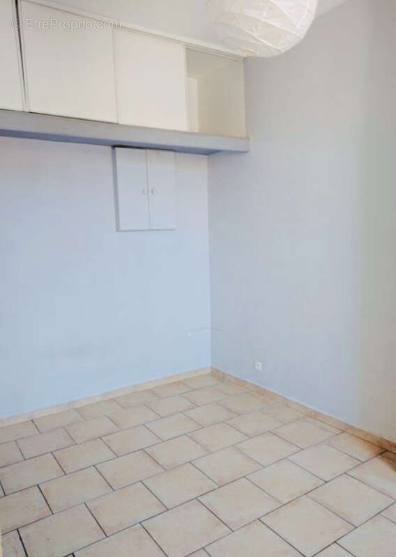 Appartement à MARSEILLE-3E