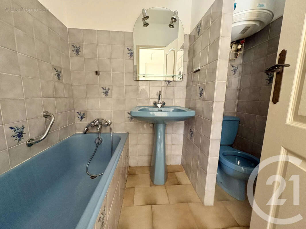 Appartement à SIX-FOURS-LES-PLAGES