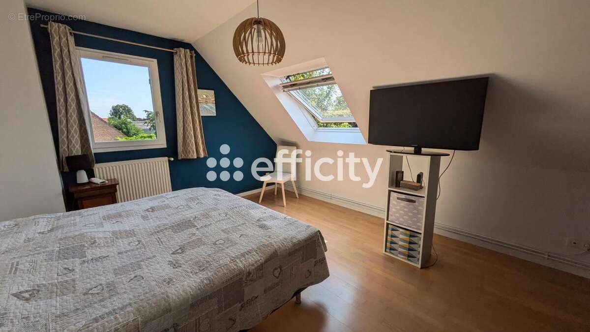 Maison à GONDECOURT