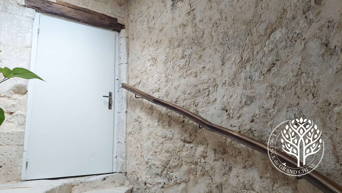 Maison à SAINT-SAVINIEN