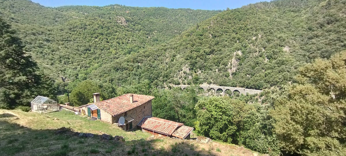 Maison à GLUIRAS