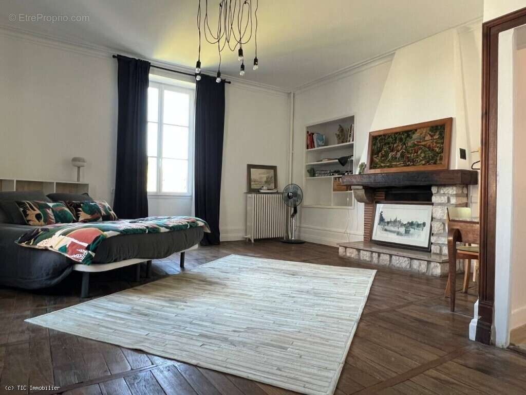 Maison à RUFFEC