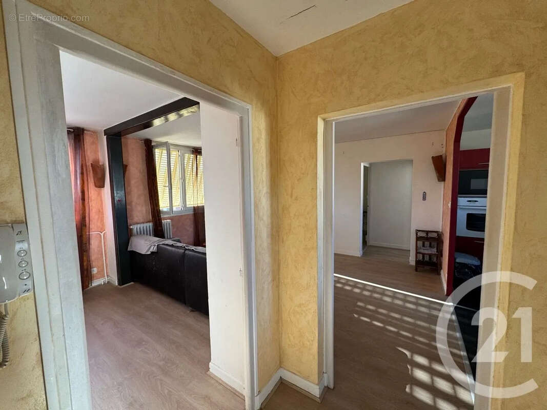Appartement 65 m² à Aurillac  - photo 5