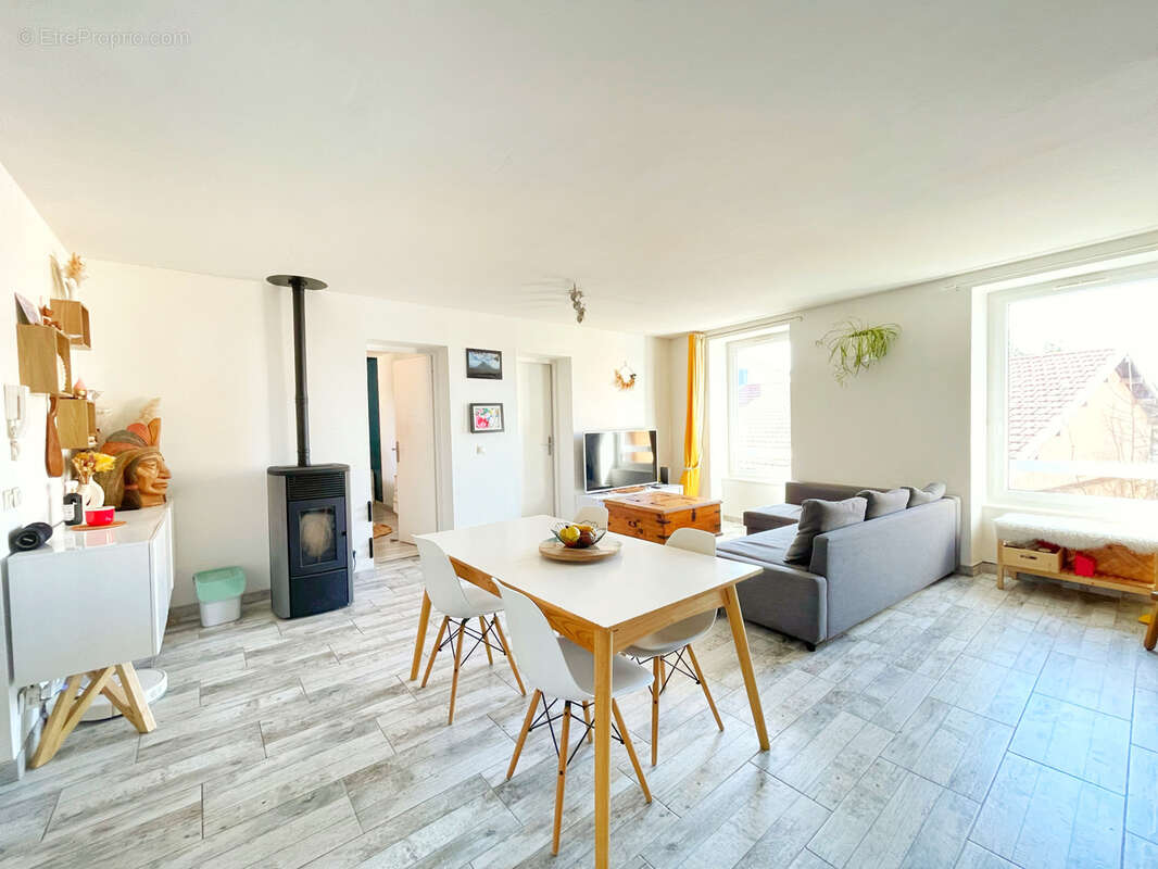 Appartement à SOLAIZE