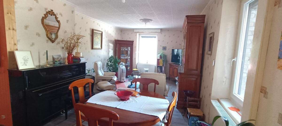 Maison à LUXEUIL-LES-BAINS