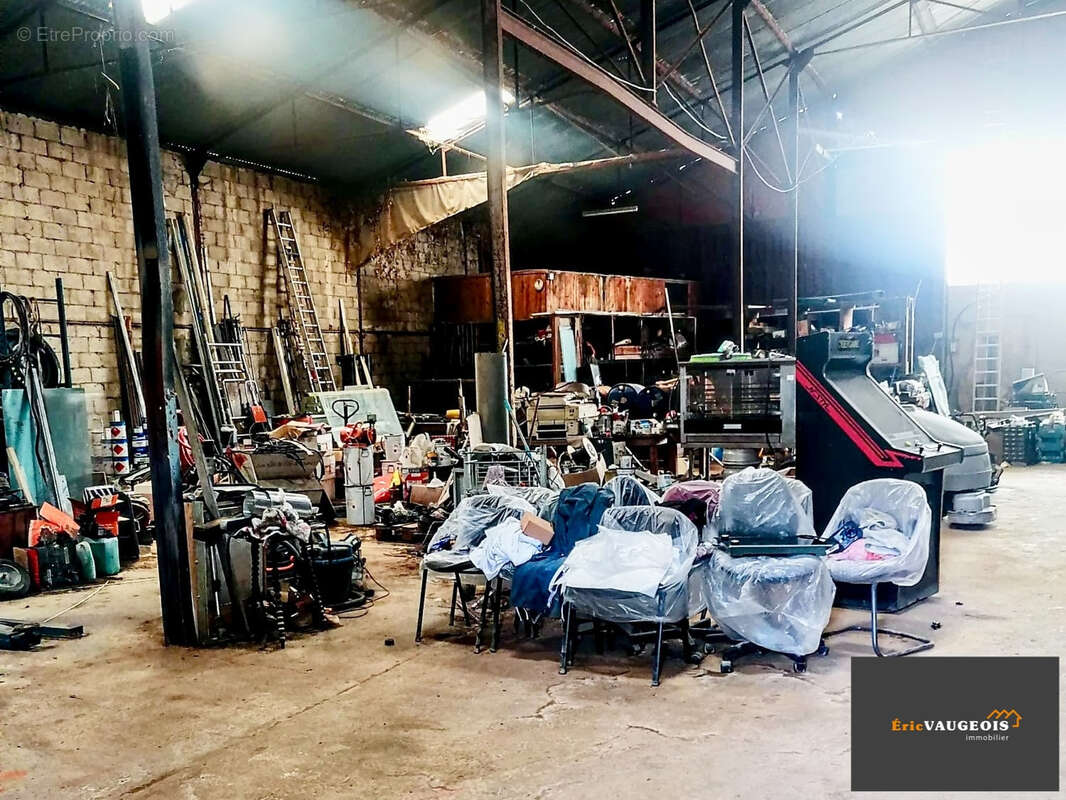 Commerce à LA FERTE-GAUCHER