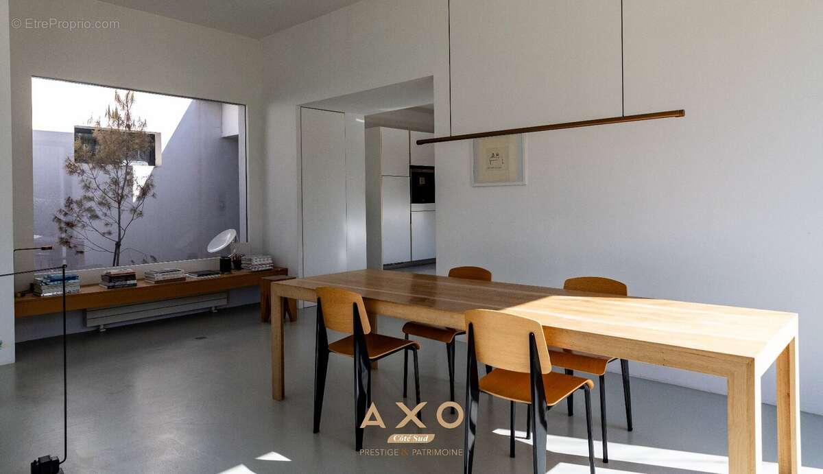 Maison à LE THOLONET