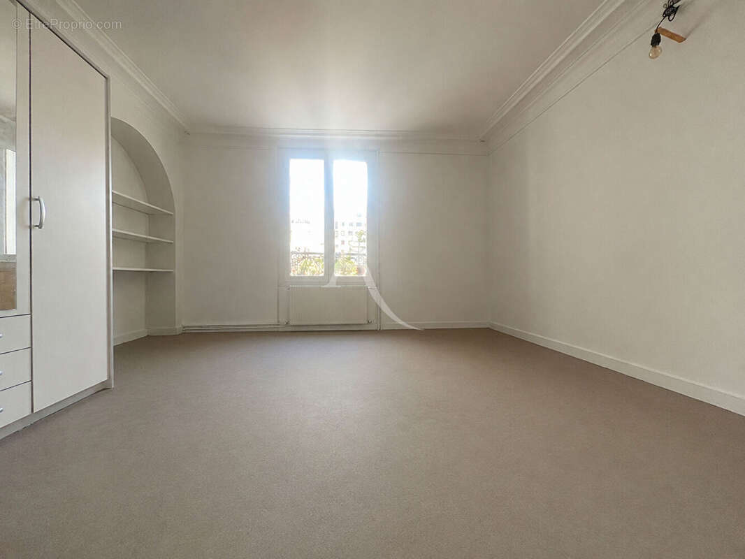 Appartement à PARIS-10E