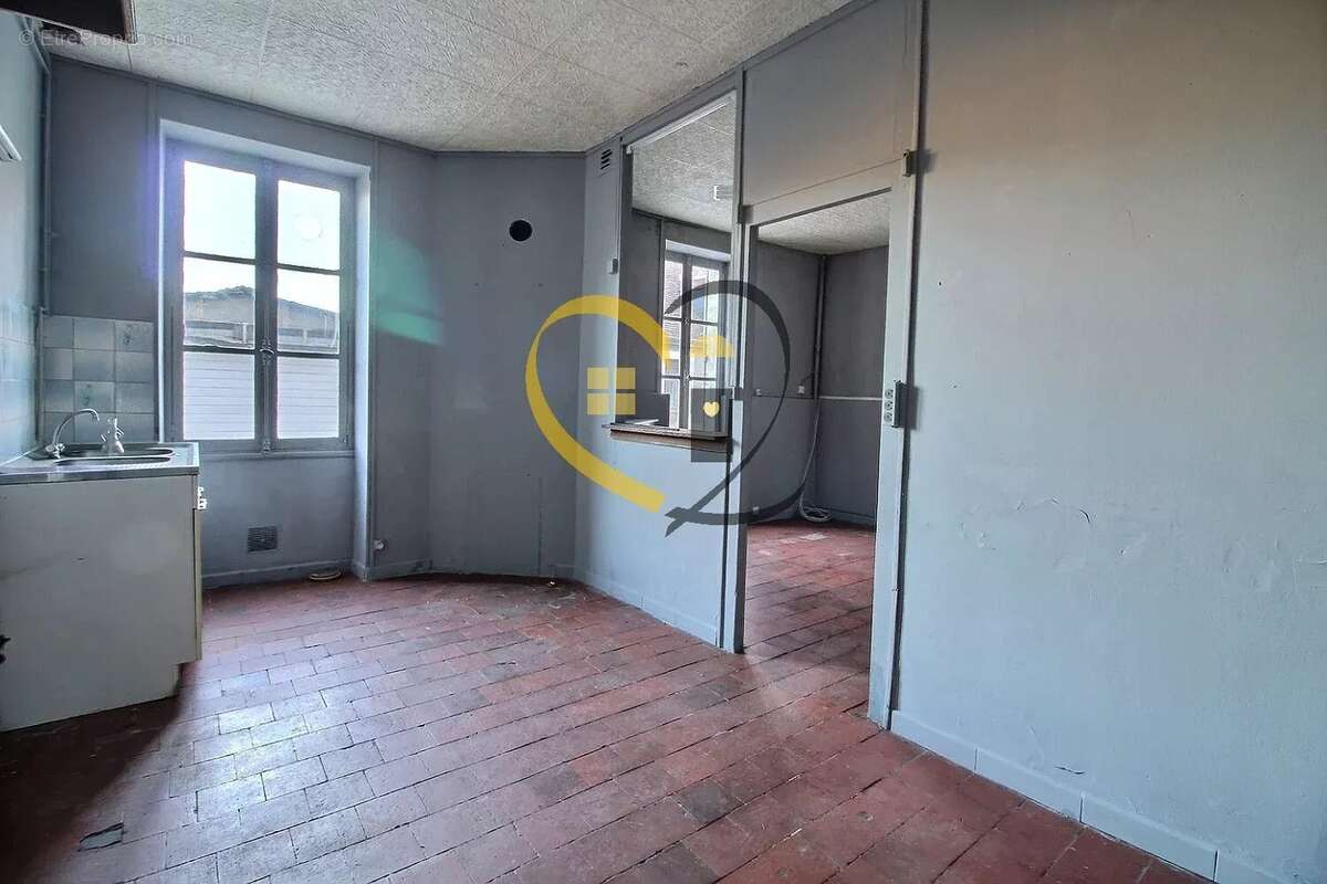 Maison à CHATEAUNEUF-SUR-CHER