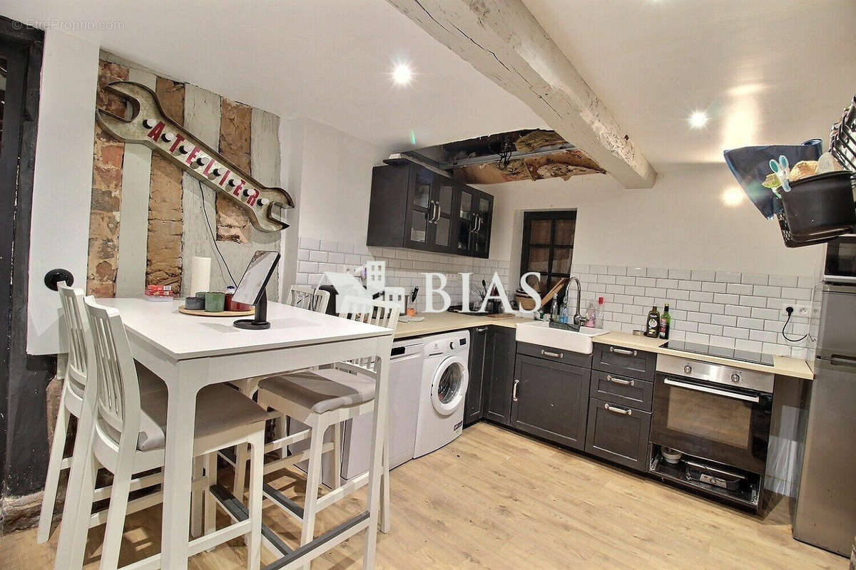 Maison à BOURG-ACHARD