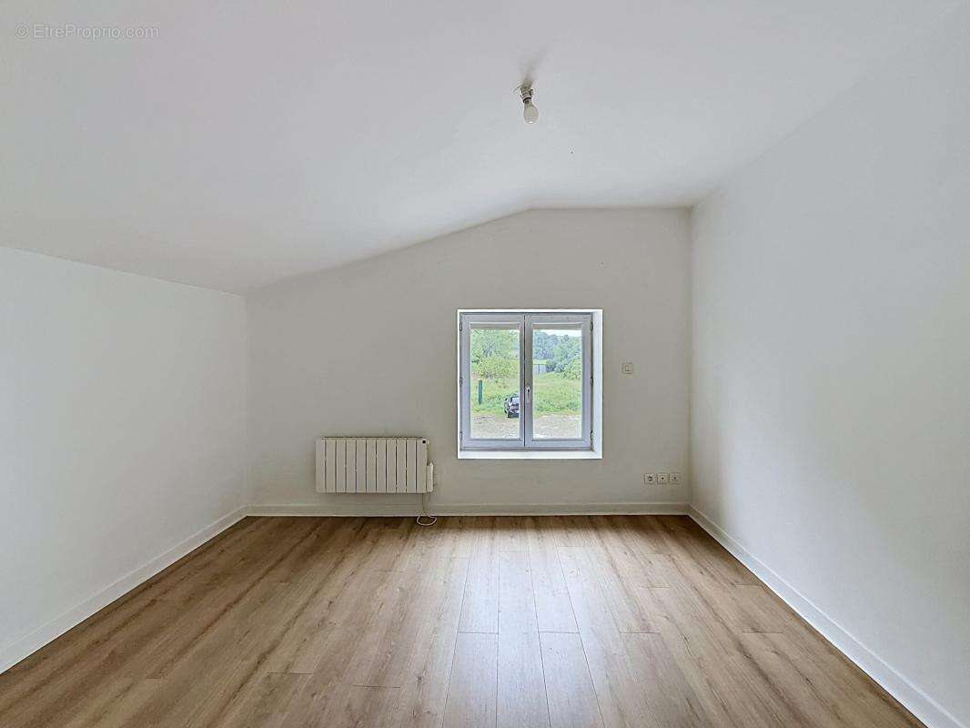 Appartement à SAINT-SYMPHORIEN-D'OZON