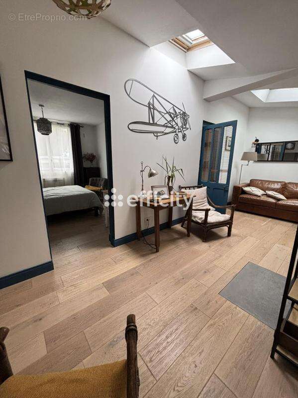 Maison à NIEUL-SUR-MER